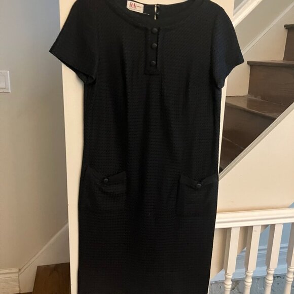 Vintage LBD Mesh with Pockets - Picture 2 of 9